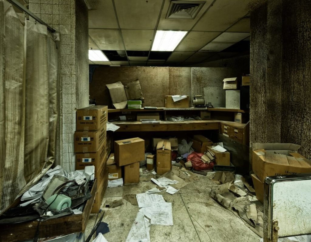 messy-abandoned-room-psychiatric-hospital_1150-18956